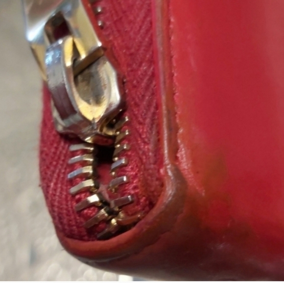 YSL Zippy WALLET - Picture 5 of 12